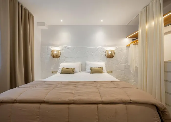 Aparthotel Euphoria And 4*